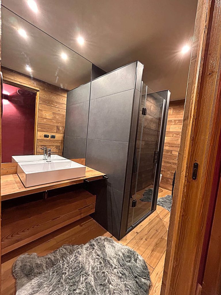 Systems Services ristrutturazione casa arredo bagno impianti Sestriere - Val Chisone - Val Susa - provincia Torino 