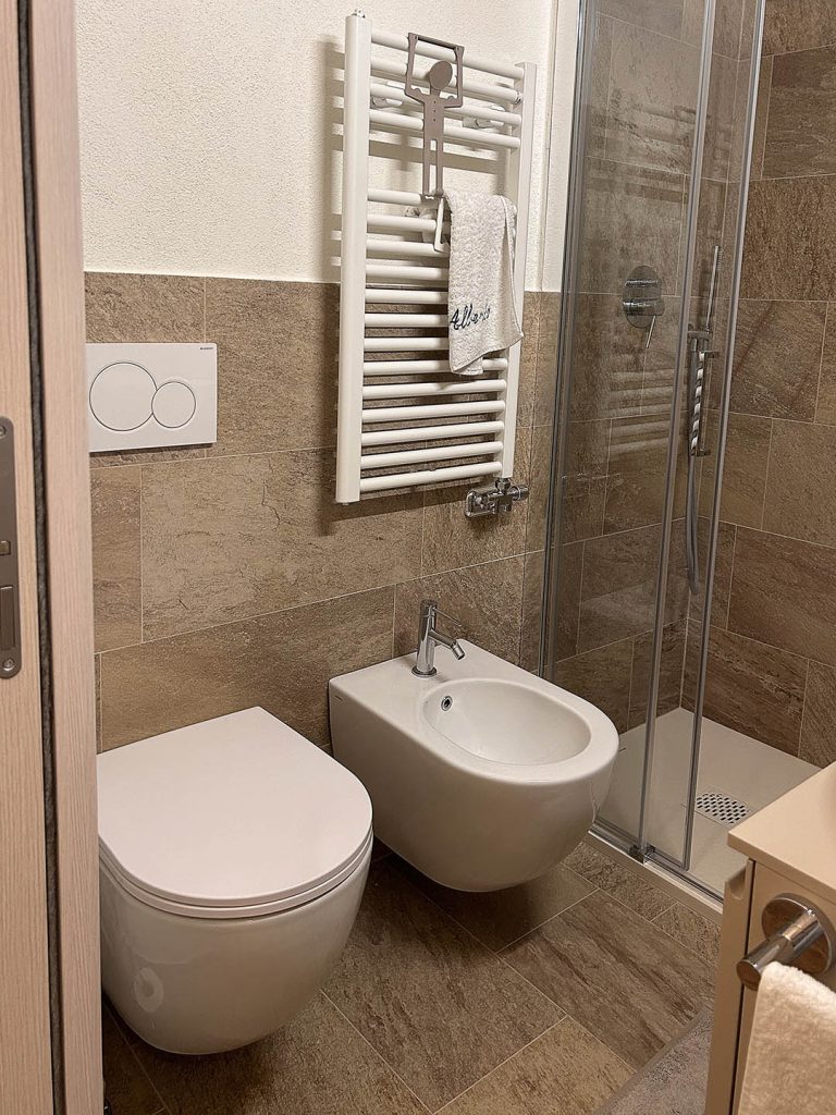 Systems Services ristrutturazione casa arredo bagno impianti Sestriere - Val Chisone - Val Susa - provincia Torino 